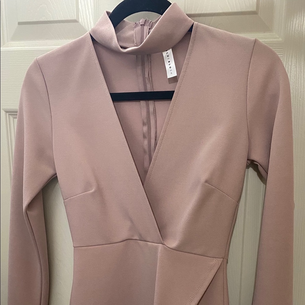 Blush formal dress size Small/ Medium